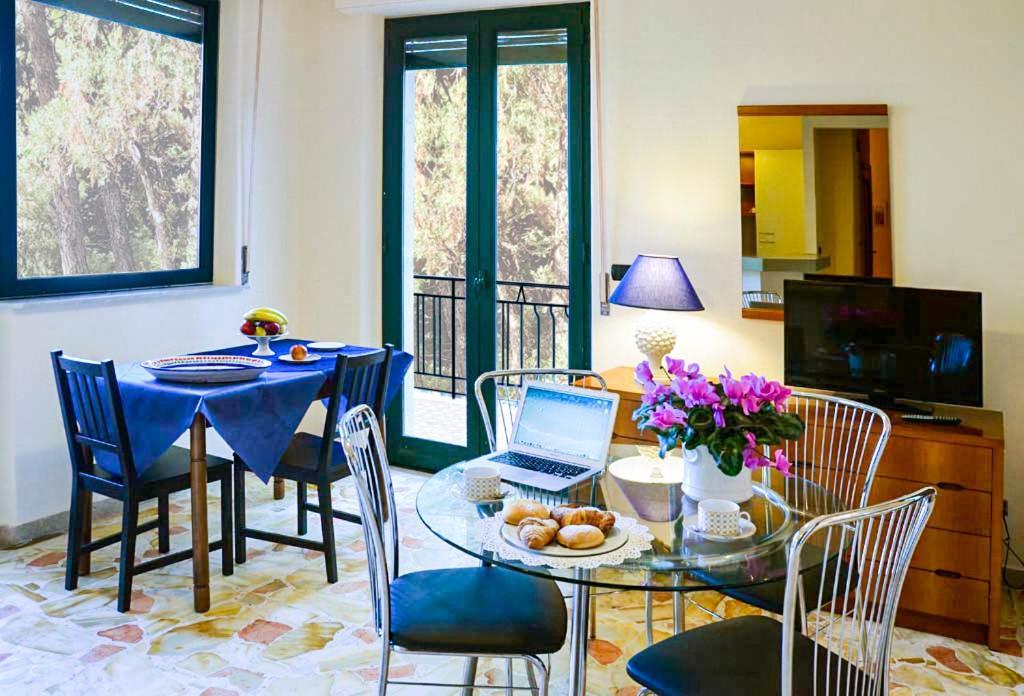 أكيتْريتْسا Villa Delle Palme المظهر الخارجي الصورة