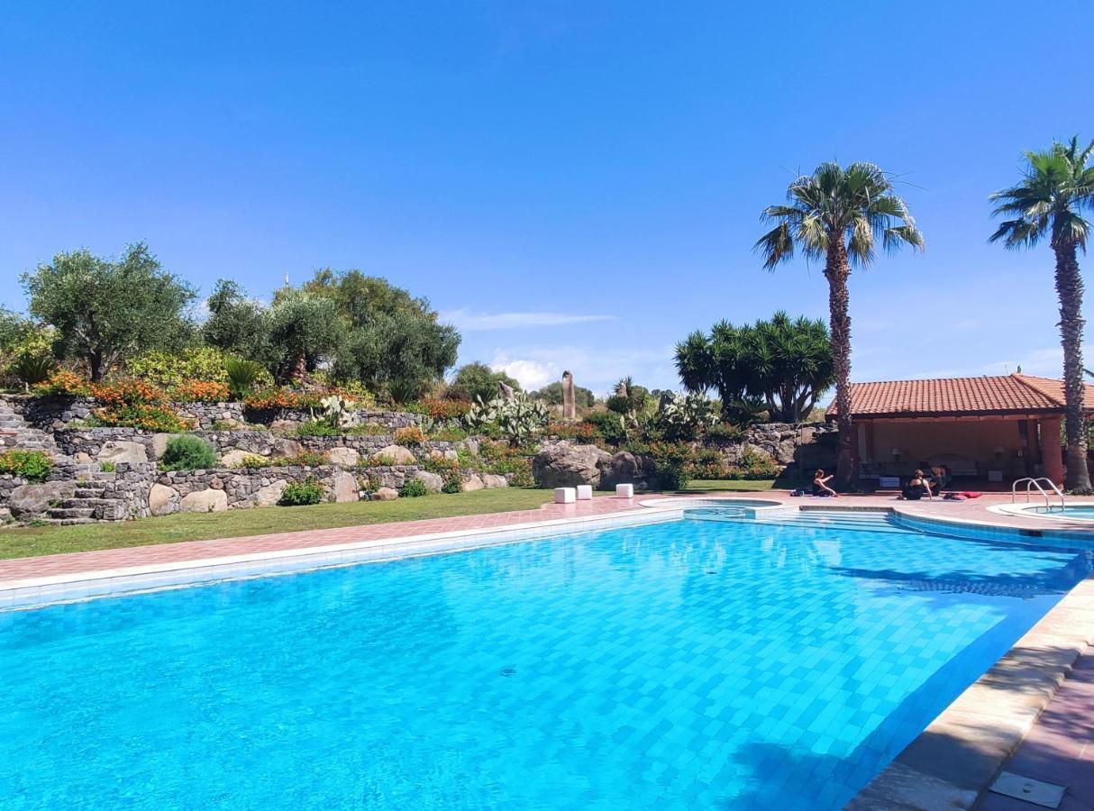 أكيتْريتْسا Villa Delle Palme المظهر الخارجي الصورة