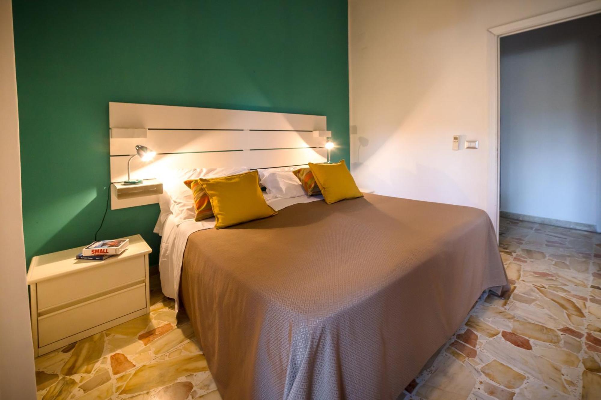 أكيتْريتْسا Villa Delle Palme المظهر الخارجي الصورة