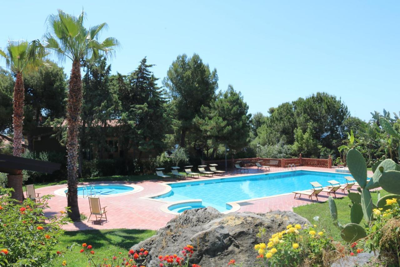 أكيتْريتْسا Villa Delle Palme المظهر الخارجي الصورة